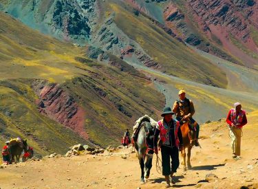 Tour a la Montaña Colorada - 7